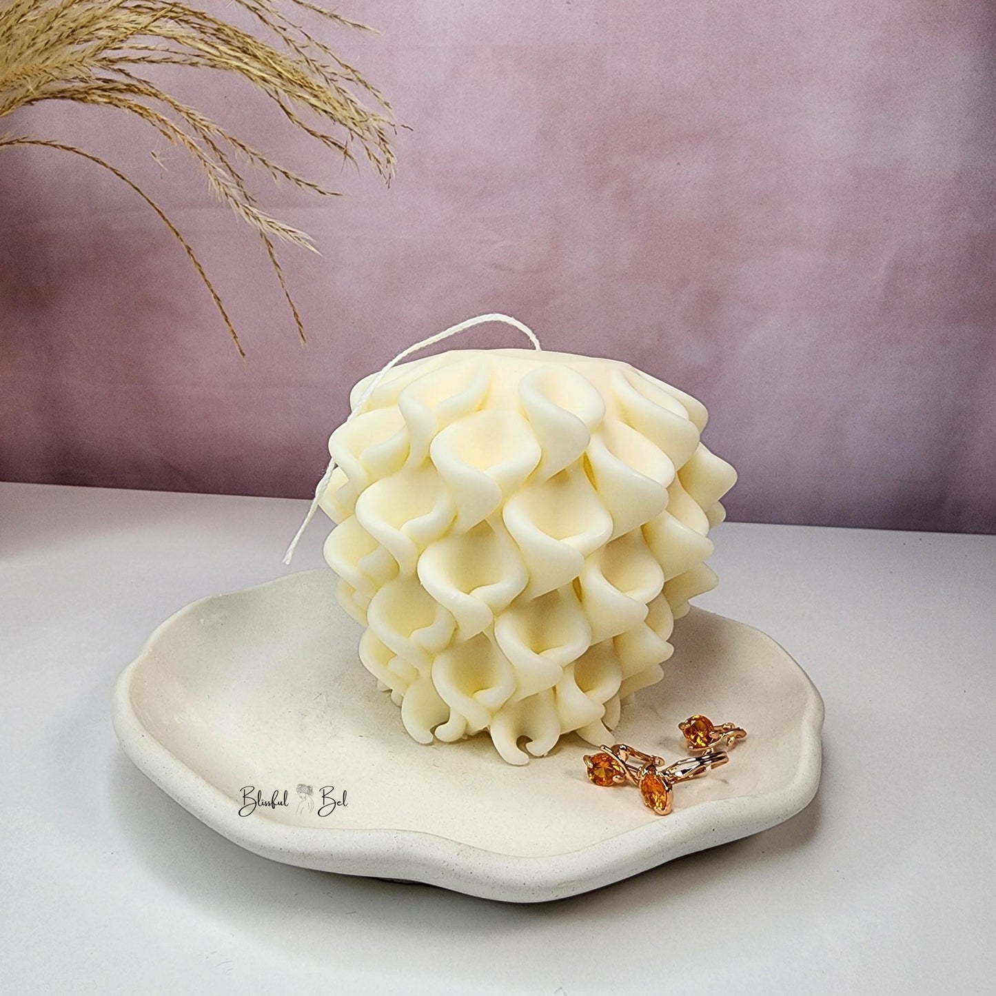 Fleur Ruffled Candle