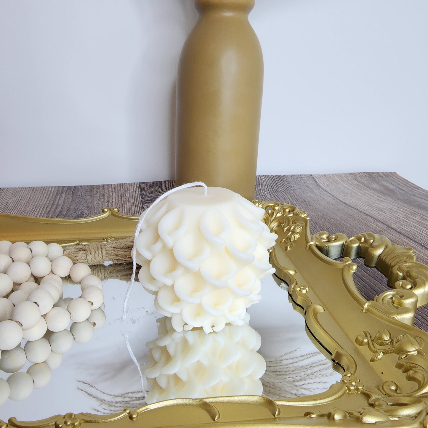 Fleur Ruffled Candle