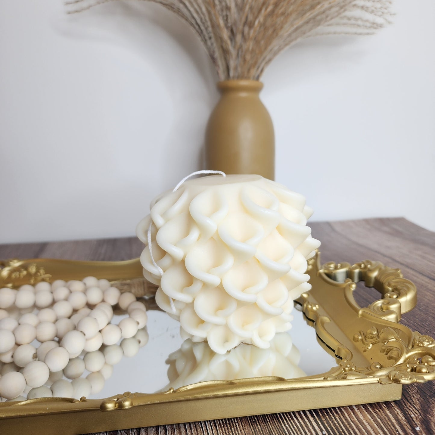 Fleur Ruffled Candle