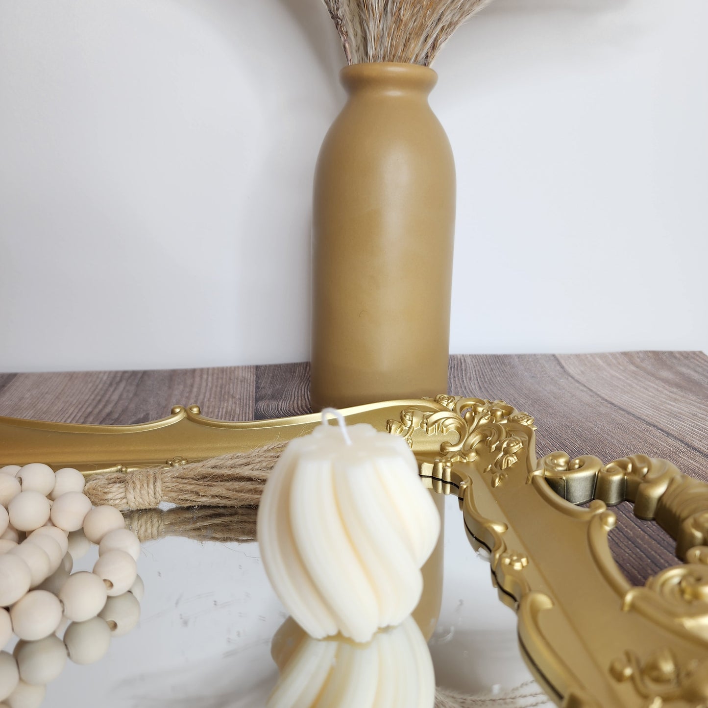 Juno Swirl Decor Candle