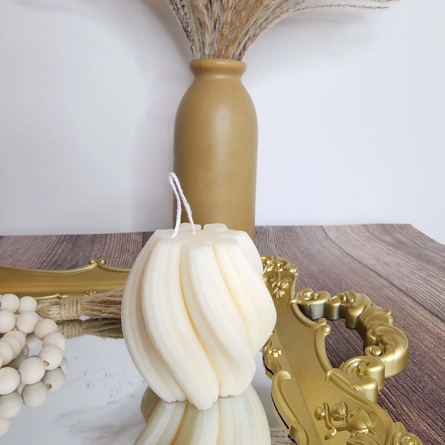 Juno Swirl Decor Candle