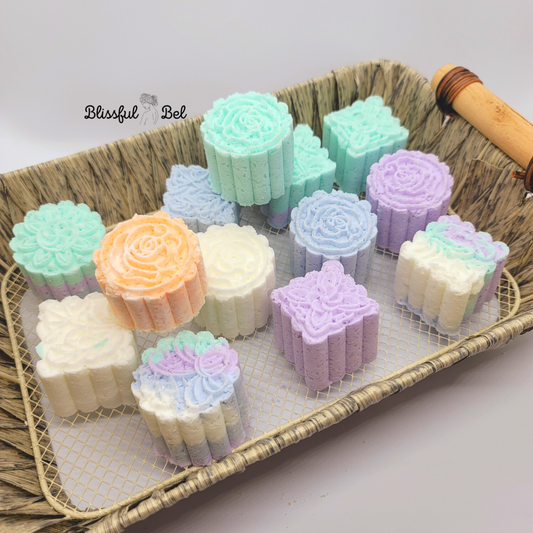 Mini Novelty Bath Bombs (10 pack)